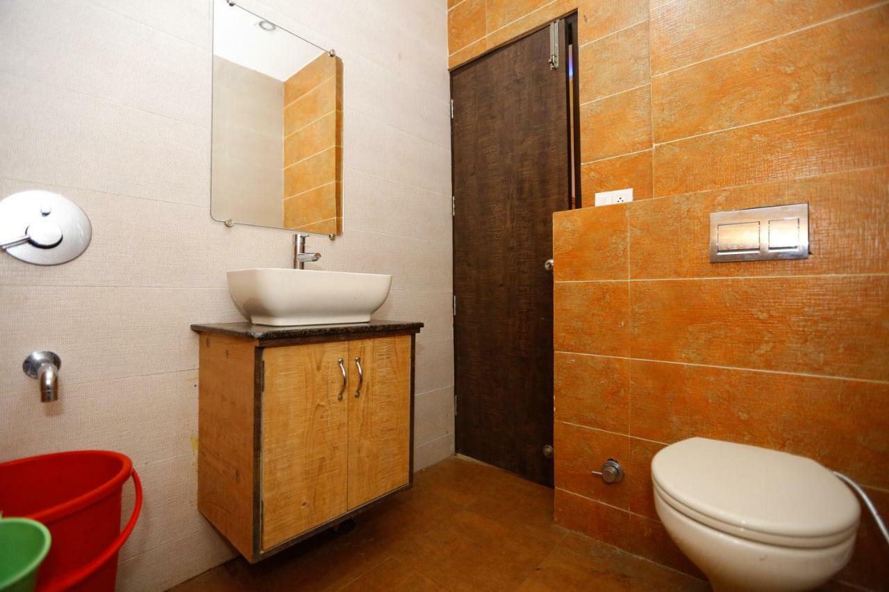 אמריצר Hotel Golden Heart מראה חיצוני תמונה
