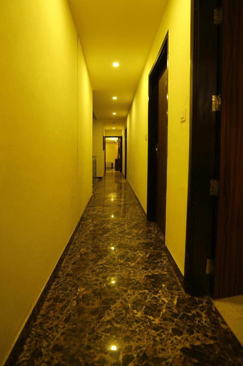 אמריצר Hotel Golden Heart מראה חיצוני תמונה